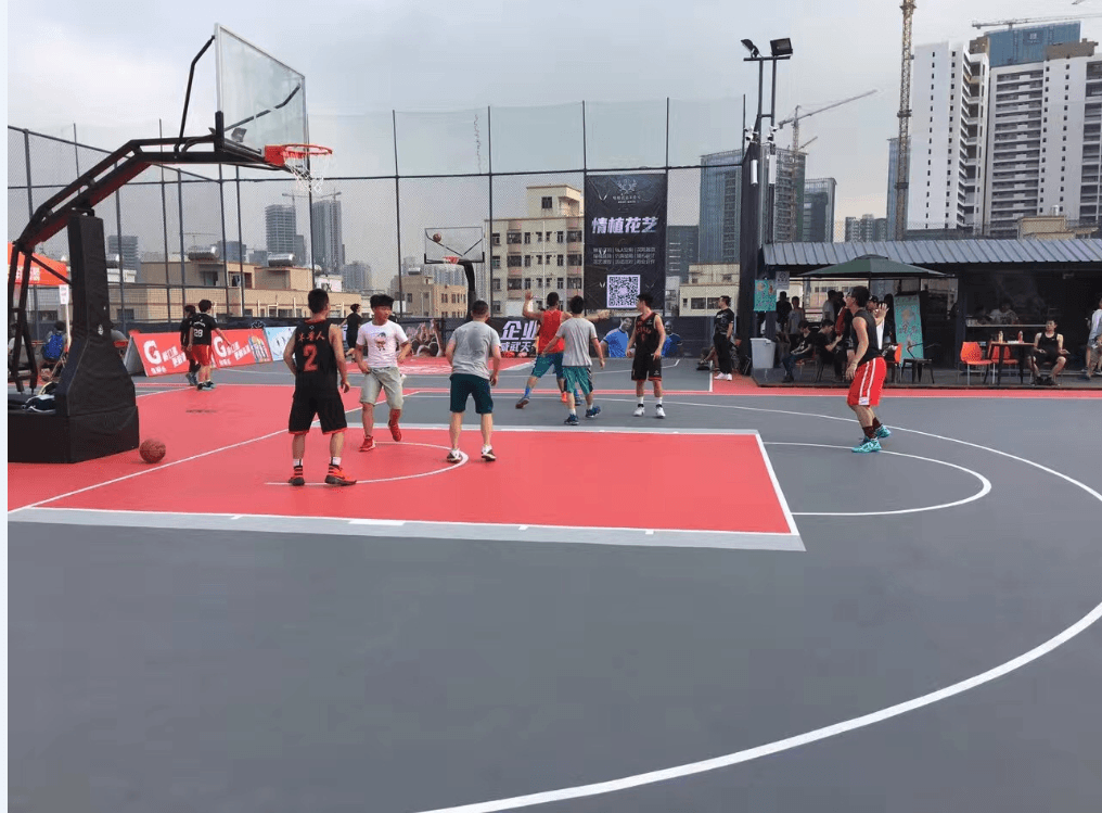塑膠籃球場造價要多少，2023體育施工廠家給您回答